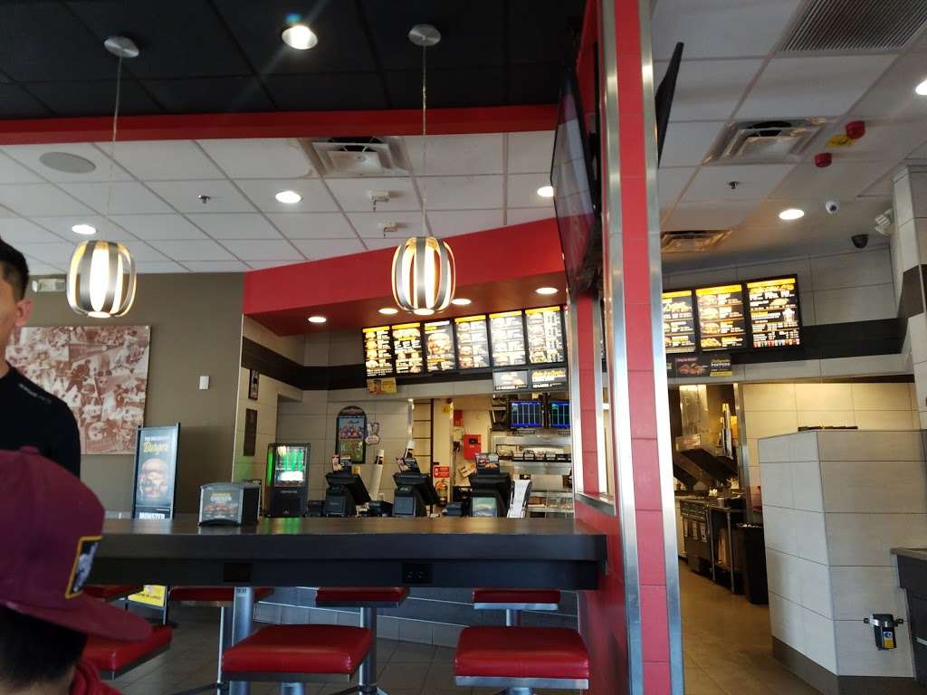 Carls Jr. | 6706 N 95th Ave, Glendale, AZ 85305, USA | Phone: (480) 736-2461