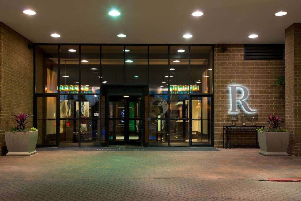 Renaissance Chicago North Shore Hotel | 933 Skokie Blvd, Northbrook, IL 60062, USA | Phone: (847) 498-6500