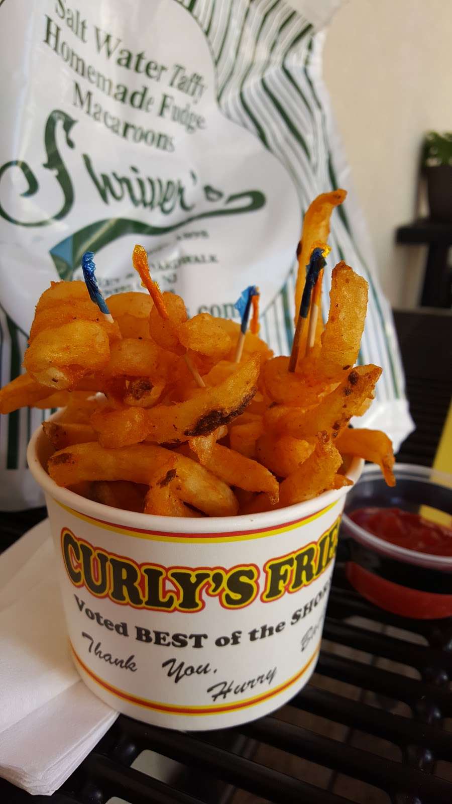 Curlys Fries - Colony Walk | 3573, 944 Boardwalk, Ocean City, NJ 08226, USA | Phone: (609) 398-1972