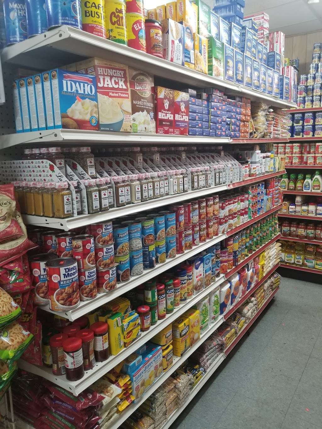 Lafayette Food Center | 71 Lafayette Ave, Staten Island, NY 10301, USA | Phone: (718) 876-7956