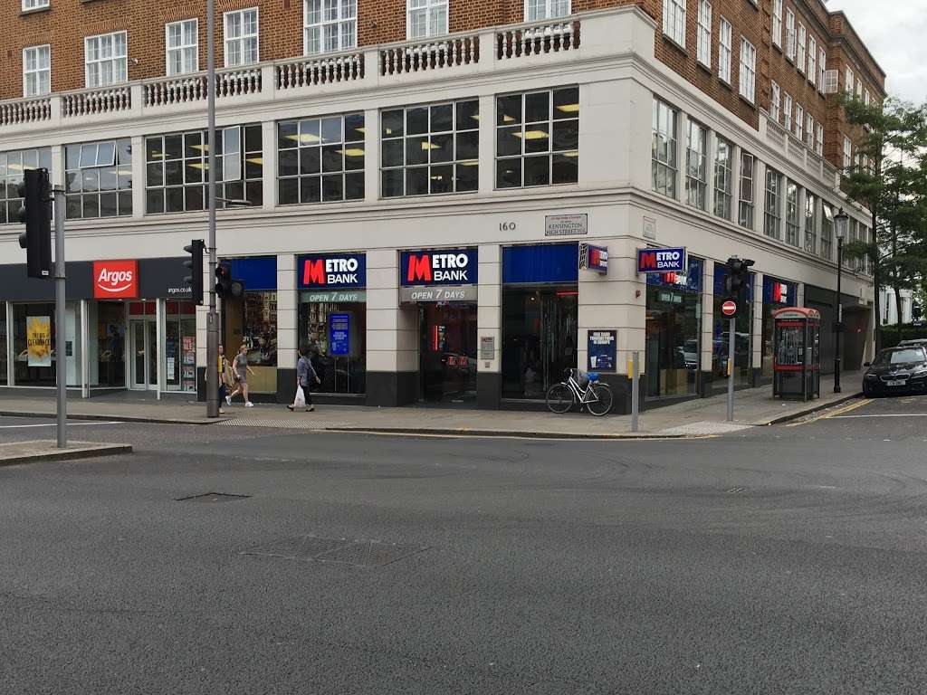 Metro Bank | 160-166 Kensington High St, Kensington, London W8 7RG, UK | Phone: 020 3402 7540