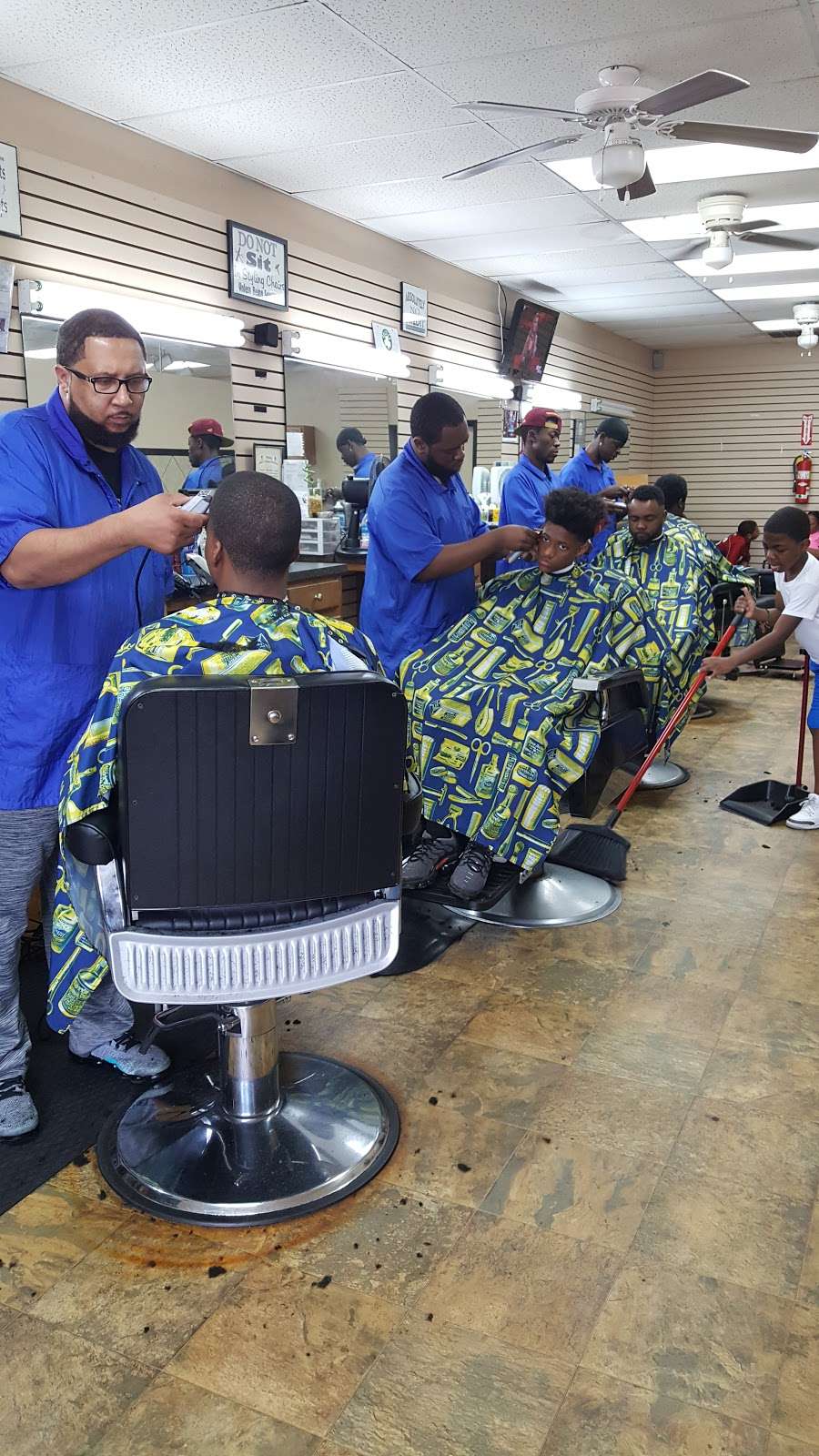 Cutting Edge Barbershop & Beauty Salon | 1121 SC-9 Bypass, Lancaster, SC 29720, USA | Phone: (803) 283-2375