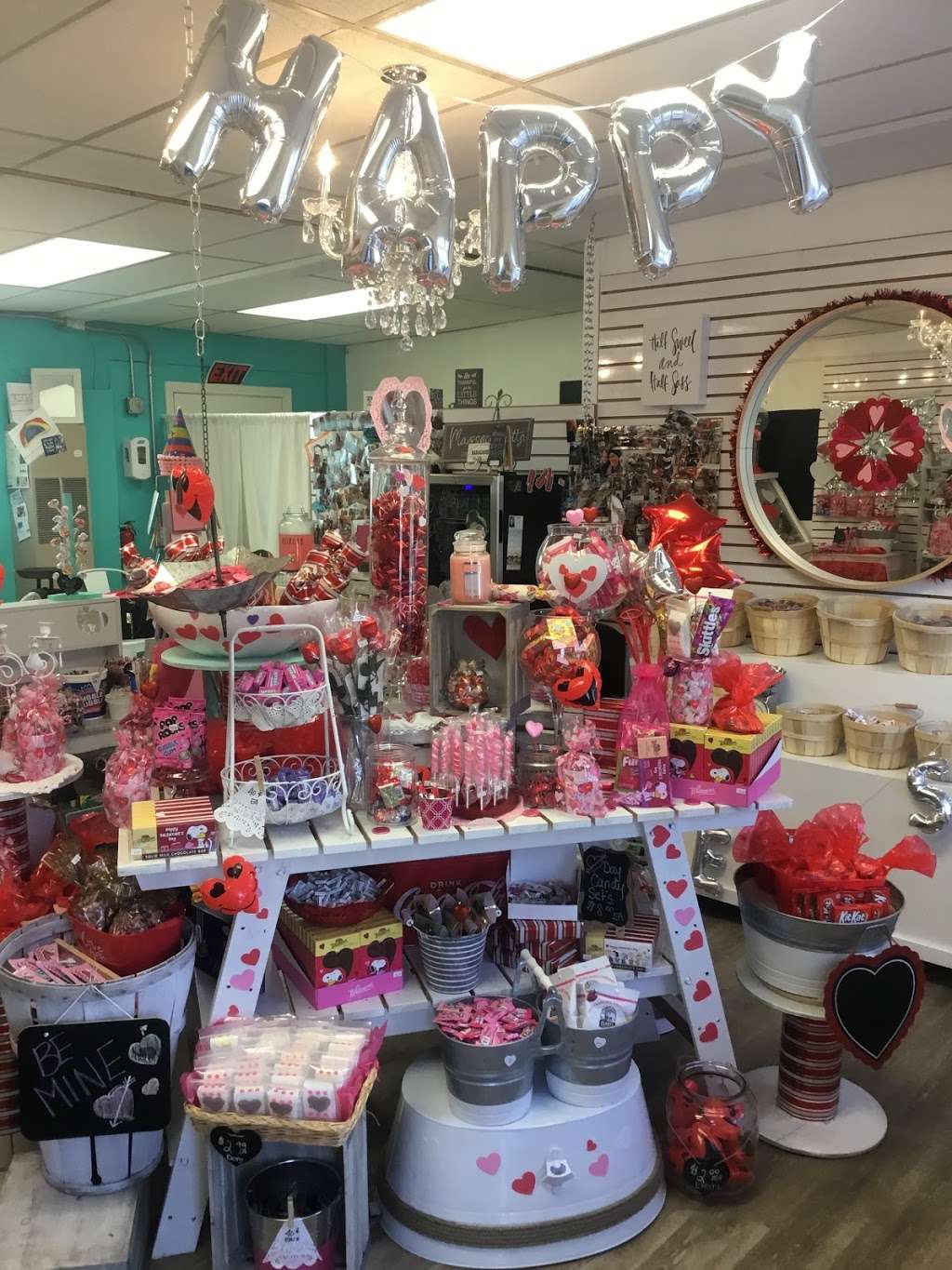 Sweet V’s Candy Shop | 150 South St, Plainville, MA 02762, USA | Phone: (508) 316-1215