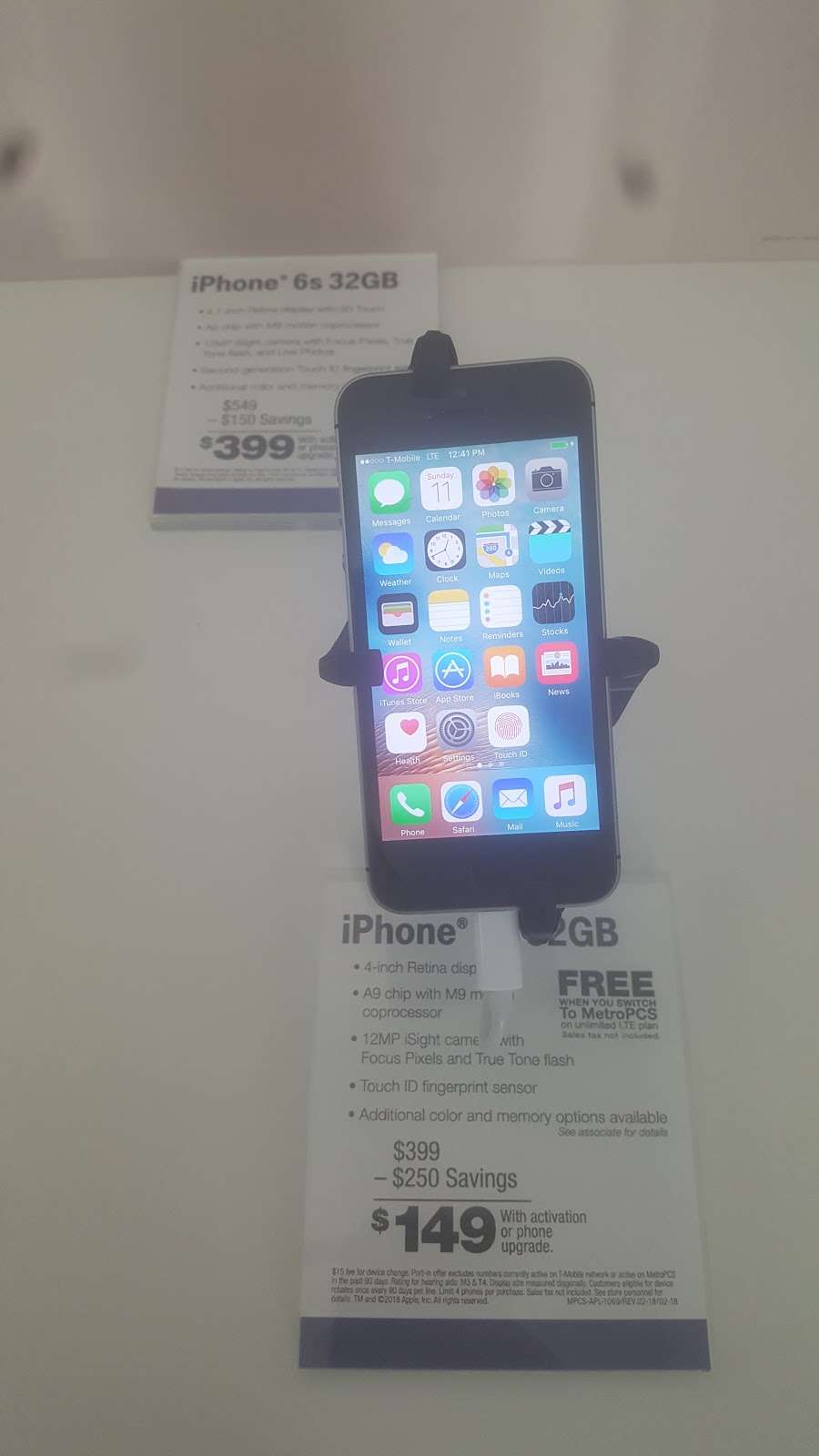 Metro by T-Mobile | 247 N White Horse Pike, Lawnside, NJ 08045, USA | Phone: (856) 323-8101