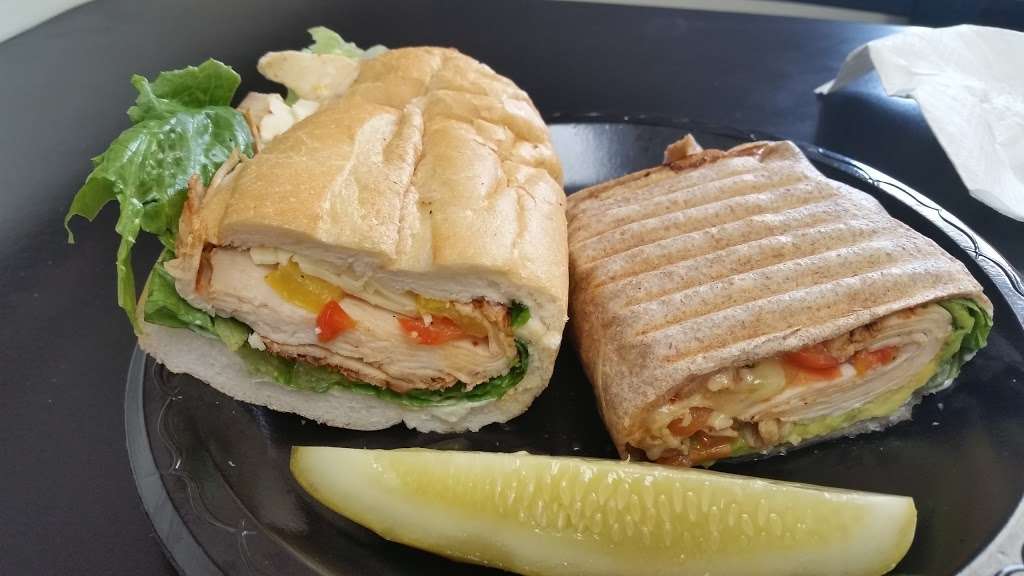 MnJ Deli & Catering | 10 Fila Way, Sparks Glencoe, MD 21152, USA | Phone: (443) 212-5536