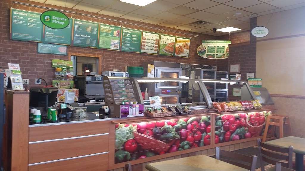 Subway | 139 Collins Rd Suite A, Jefferson, WI 53549, USA | Phone: (920) 674-7827