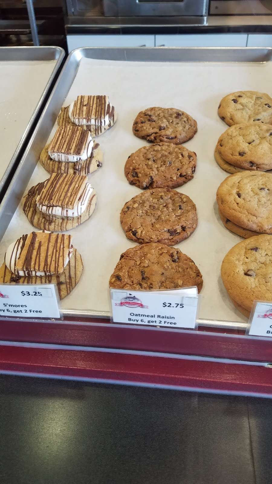 Marys Mountain Cookies | 6055 Sky Pond Dr, Loveland, CO 80538 | Phone: (970) 663-2500