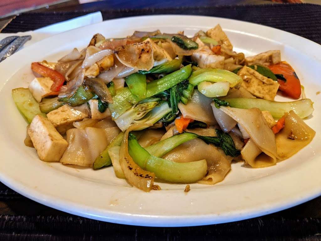 Thai Pan Traditional Thai Cuisine | 4085 E Mississippi Ave, Denver, CO 80246, USA | Phone: (303) 757-2750