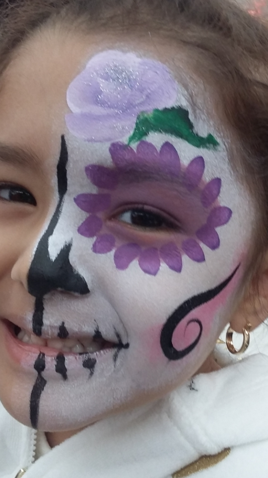 Color and Fun Facepaint & Twister Ballons | 1117 1st Ave, Chula Vista, CA 91911, USA | Phone: (619) 755-2337