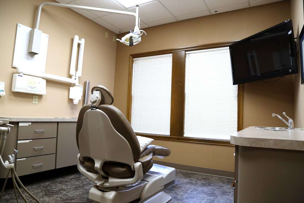 Implant Dentistry and Periodontics | 9885 E 116th St #300, Fishers, IN 46037, USA | Phone: (317) 574-0600
