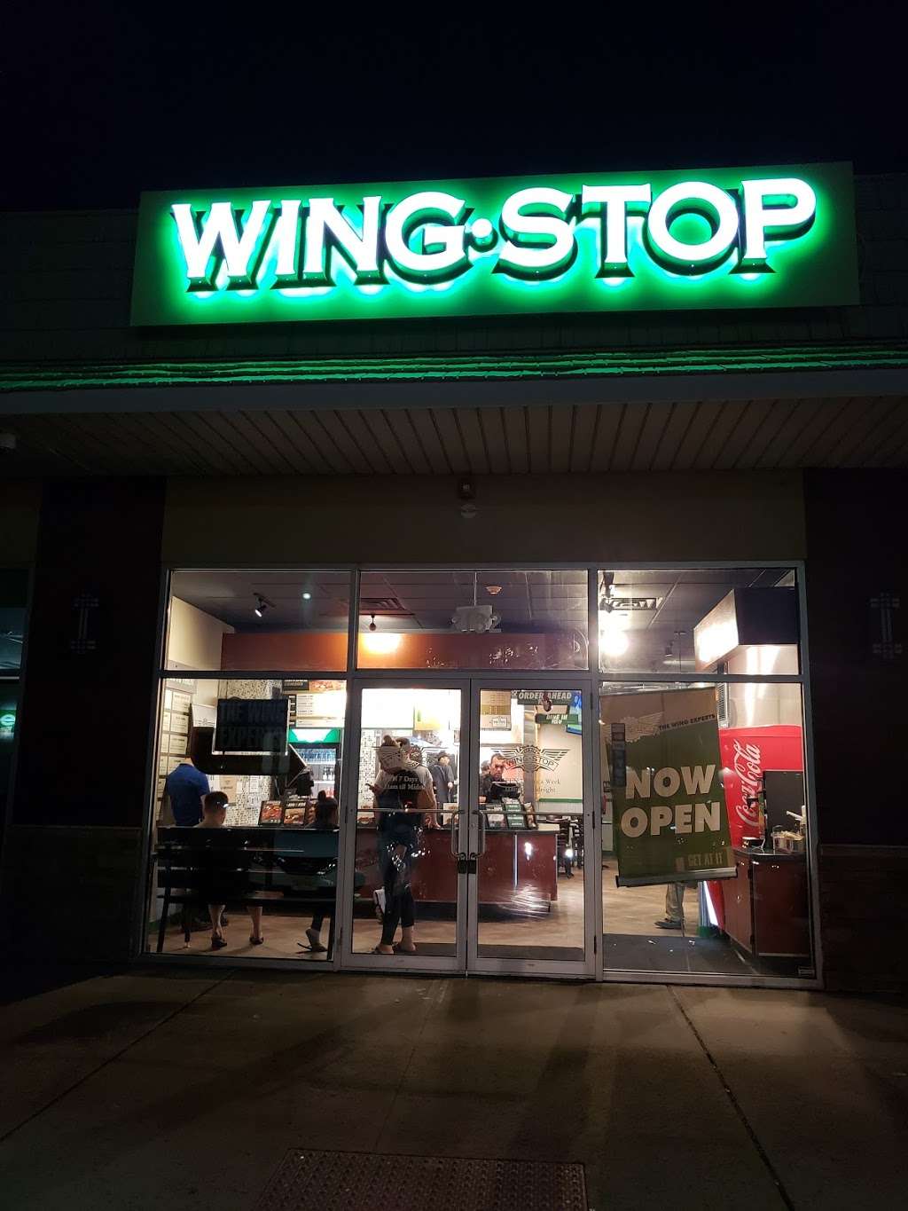 Wingstop | 2132 Lincoln Hwy, Edison, NJ 08817, USA | Phone: (732) 902-2000