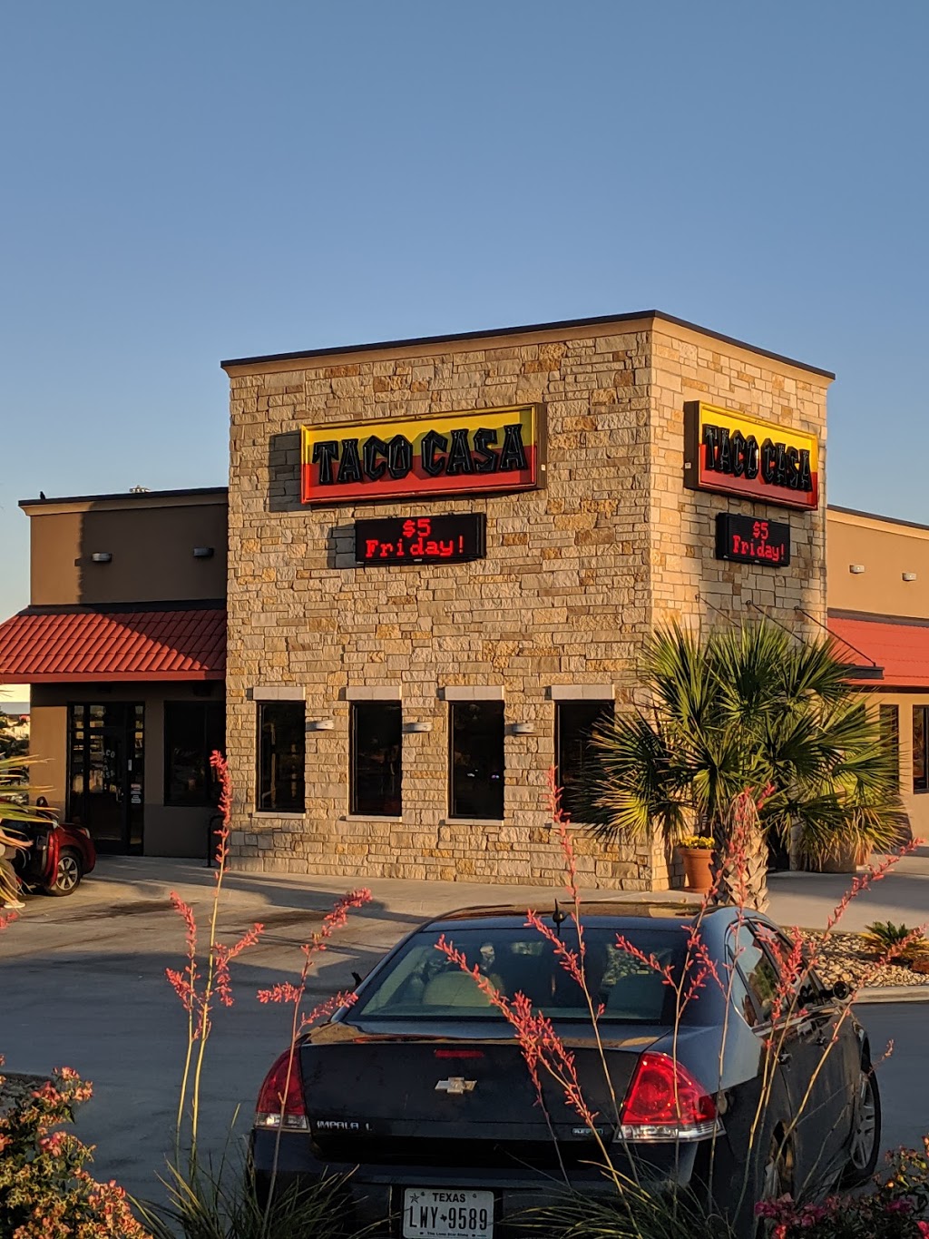 Taco Casa | 1121 Bridgewood Dr, Fort Worth, TX 76112, USA | Phone: (817) 451-4249