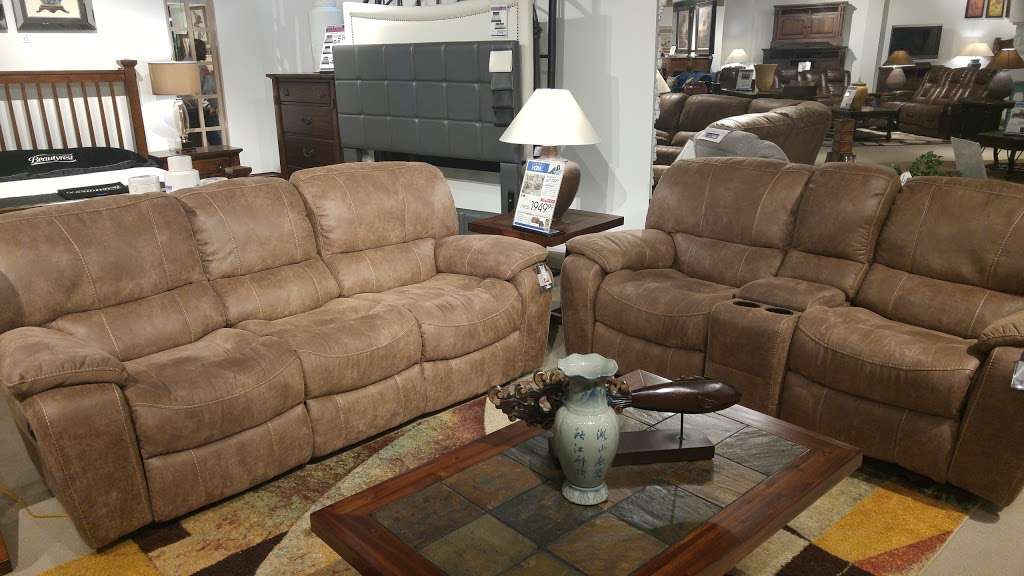 Rooms To Go Furniture Store | 8620 JW Clay Blvd Suite A, Charlotte, NC 28262, USA | Phone: (704) 593-0444