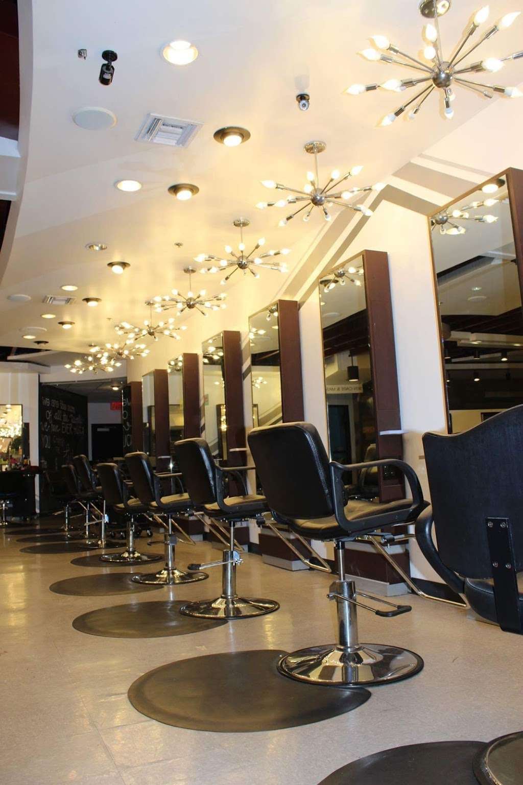 Medusa Hair Salon | 22311 Brookhurst St #101, Huntington Beach, CA 92646, USA | Phone: (714) 968-2424