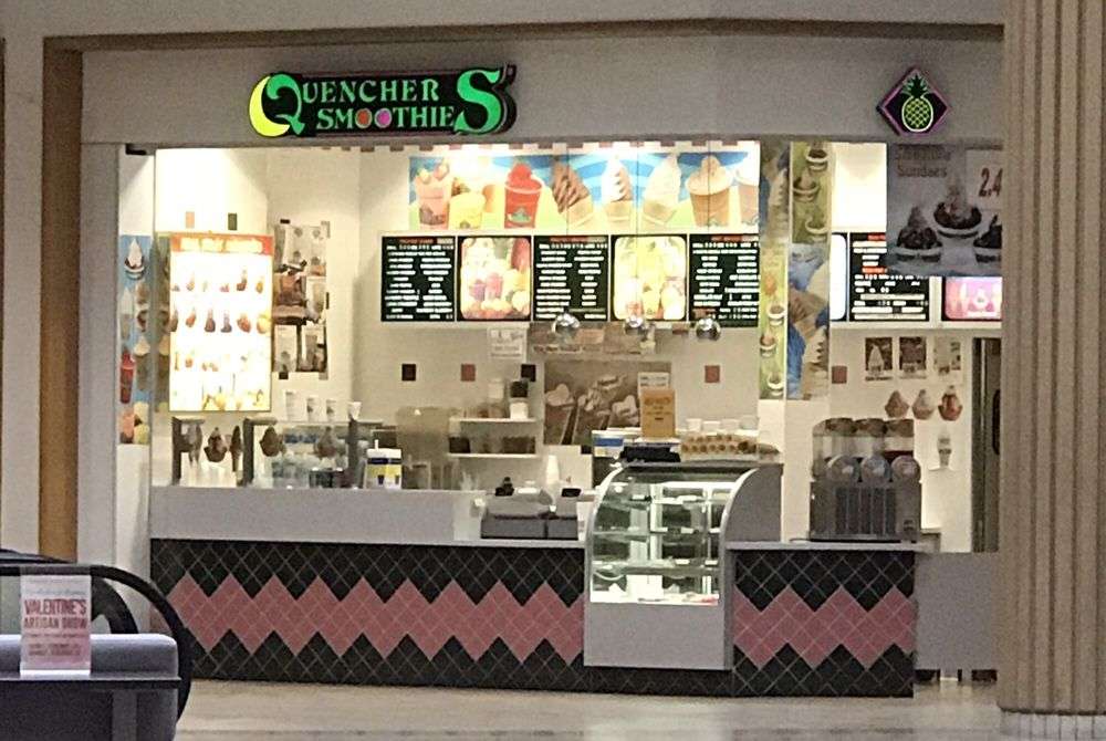 Quenchers Smoothies | 404 stratford sq. mall, Bloomingdale, IL 60108, USA