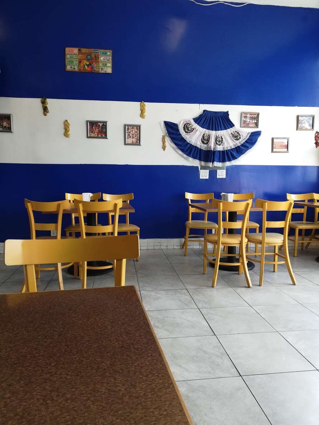 Pupuseria Sabor El Salvador | 529 Rosecrans Ave, Compton, CA 90222, USA | Phone: (424) 221-2415