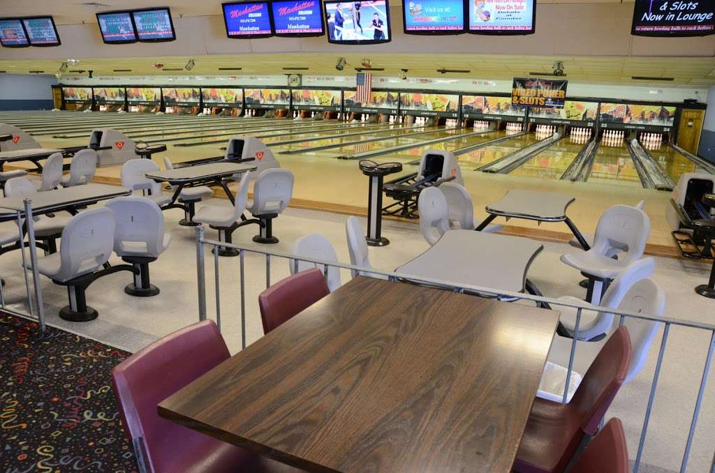 Laraway Lanes | 1009 W Laraway Rd, New Lenox, IL 60451 | Phone: (815) 485-5177