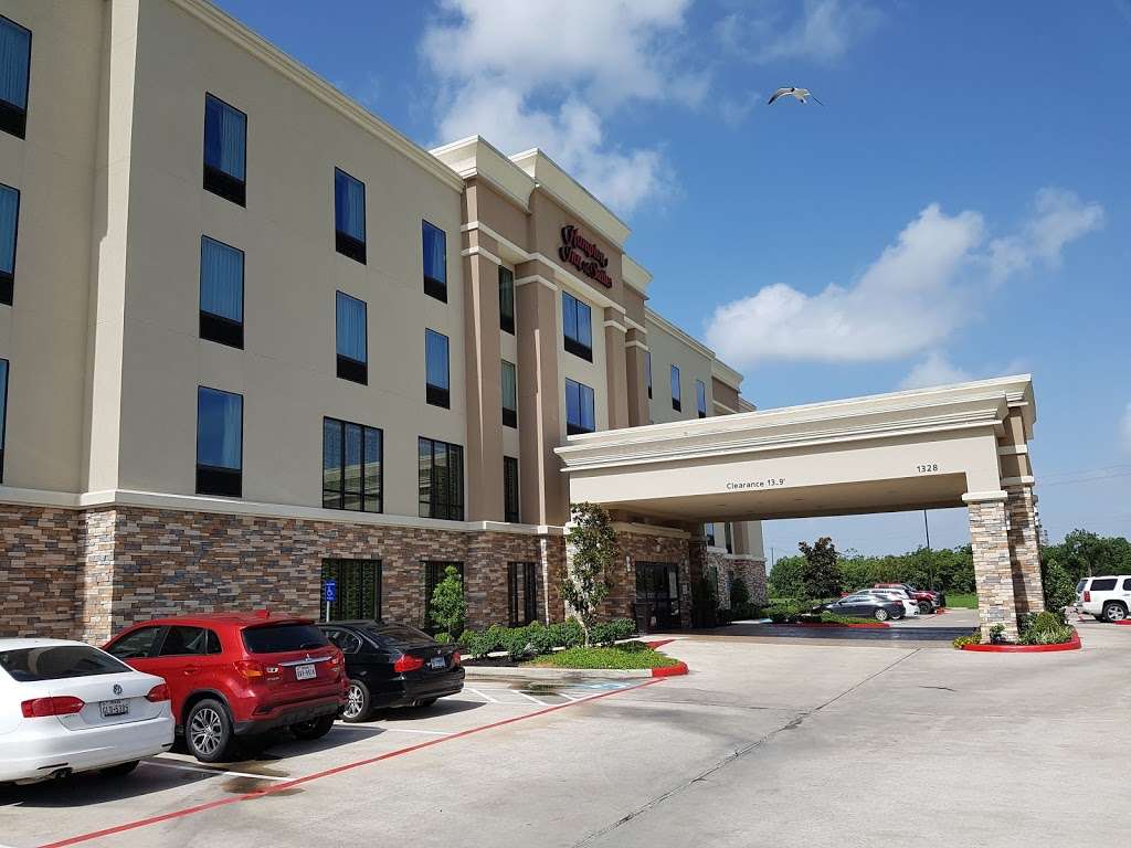 Hampton Inn & Suites La Porte | 1328 Highway 146 South, La Porte, TX 77571 | Phone: (281) 842-9566