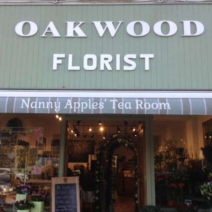 Oakwood Florist Ltd | 211 Bramley Rd, London N14 4XA, UK | Phone: 020 8363 0717