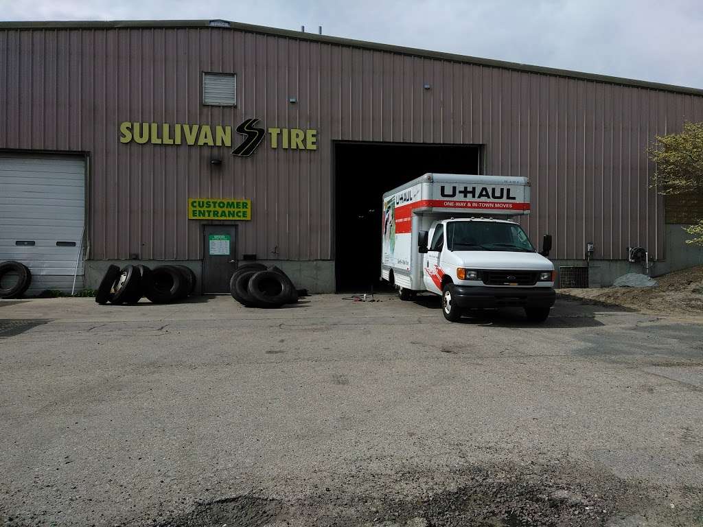 Sullivan Tire Commercial Truck Center | 80 John L Dietsch Blvd, North Attleborough, MA 02760, USA | Phone: (508) 643-2234