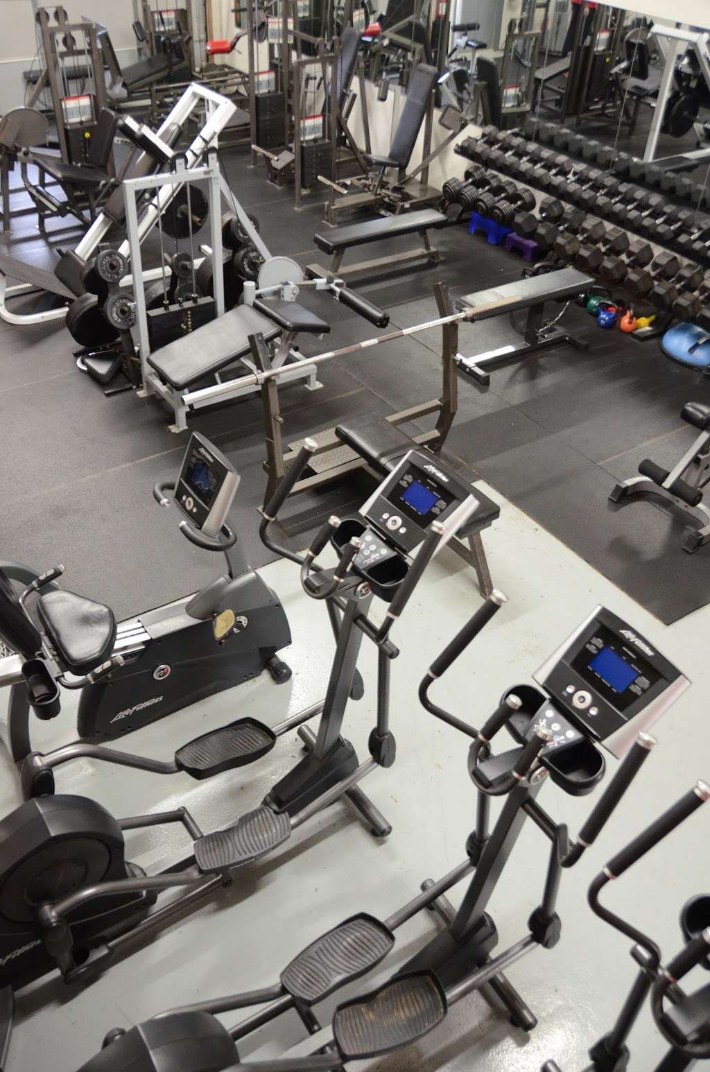 B Fitness Inc | 110d Kirkland Cir, Oswego, IL 60543, USA | Phone: (630) 898-4007