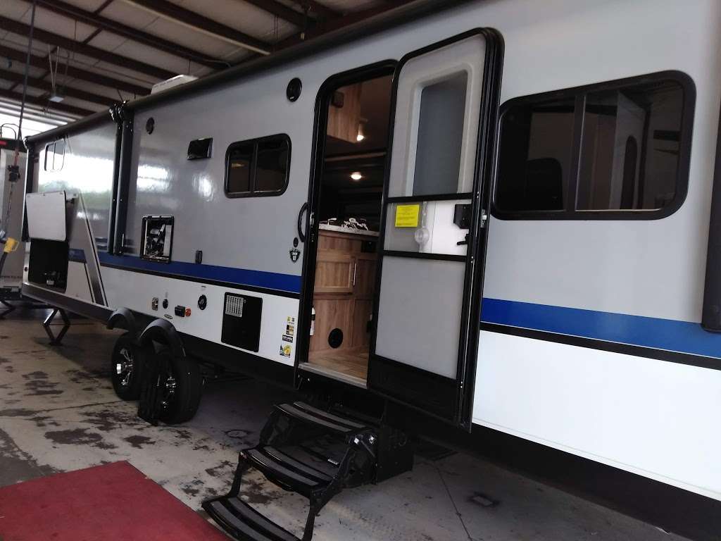 Trailside RV Kansas City | 700 R D Mize Rd, Grain Valley, MO 64029, USA | Phone: (816) 229-2257