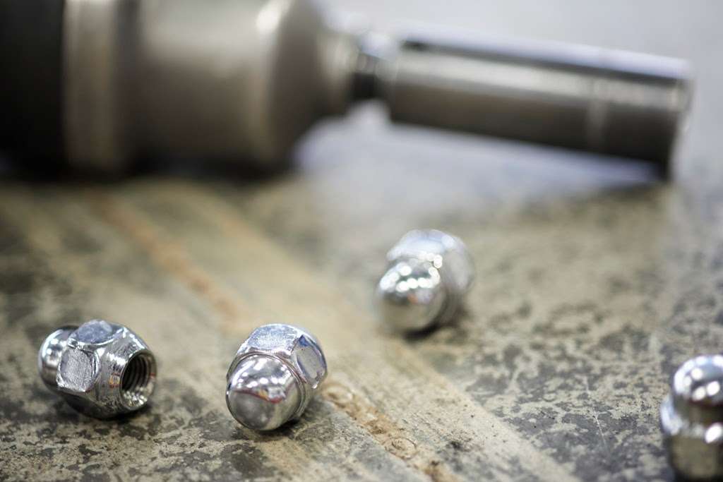 Meineke Car Care Center | 227 Daniel Webster Hwy, Merrimack, NH 03054, USA | Phone: (603) 261-2302