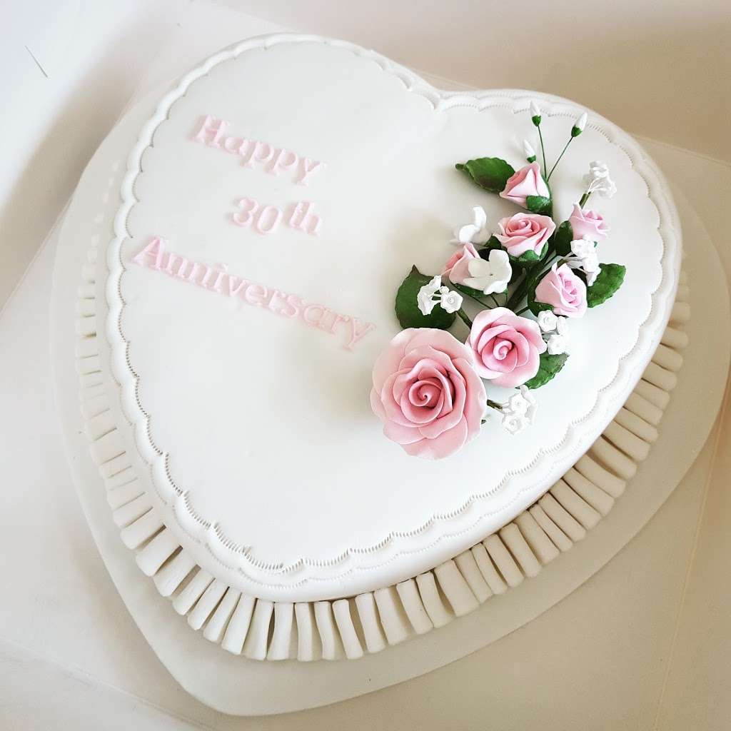 Clairsys Cakes | 48 Newteswell Dr, Waltham Abbey EN9 1QF, UK