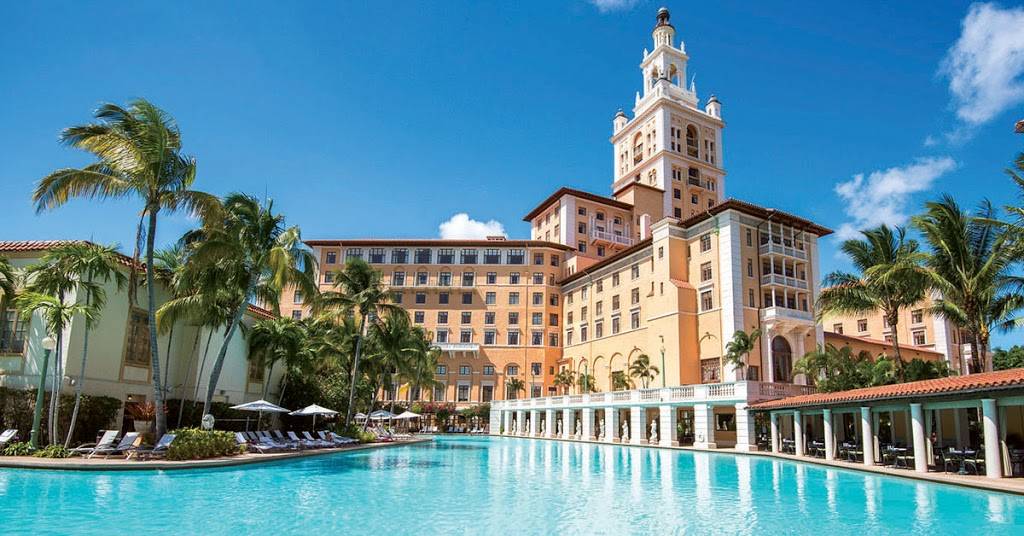 Cascade Pool Cafe at The Biltmore Hotel Miami | 1200 Anastasia Ave Suite B, Coral Gables, FL 33134, USA | Phone: (305) 913-3189
