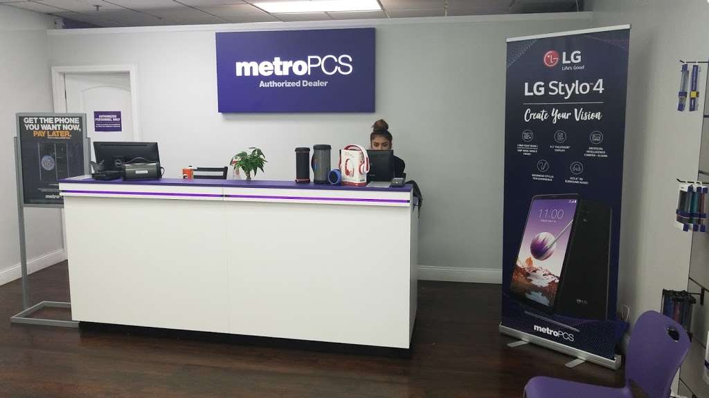 Metro by T-Mobile | 1789 Dutch Broadway, Elmont, NY 11003, USA | Phone: (516) 502-4550