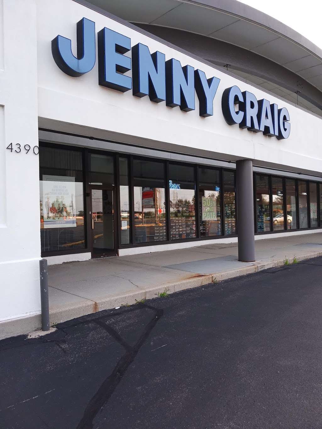 Greenfield Plaza | 14001 W Greenfield Ave, New Berlin, WI 53151