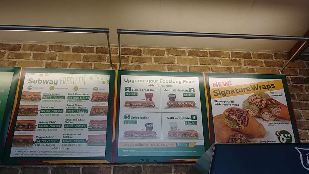 Subway Restaurants | 7715 NW Prairie View Rd, Kansas City, MO 64151 | Phone: (816) 505-9955