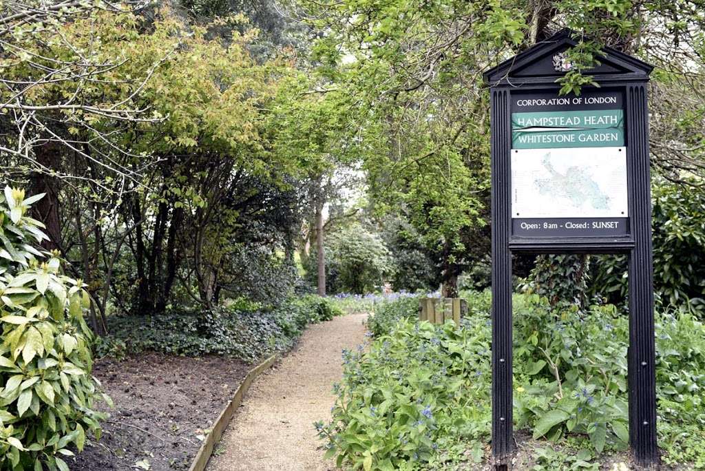 HAMPSTEAD HEATH WHITESTONE GARDEN | Queen Marys House, 124 Heath St, Hampstead, London NW3 1DX, UK