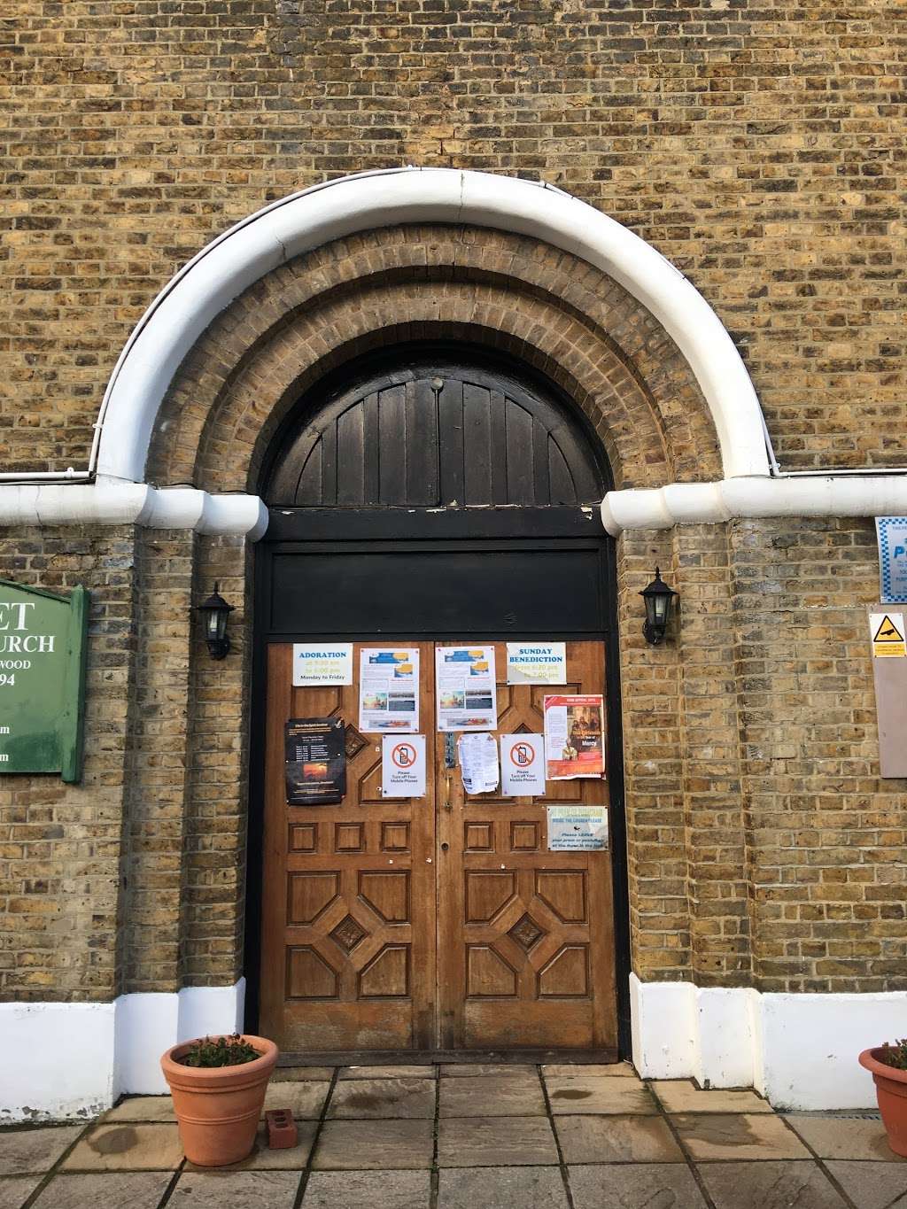 St. Benet Catholic Church | 31 Abbey Grove, London SE2 9EU, UK | Phone: 020 8311 2594