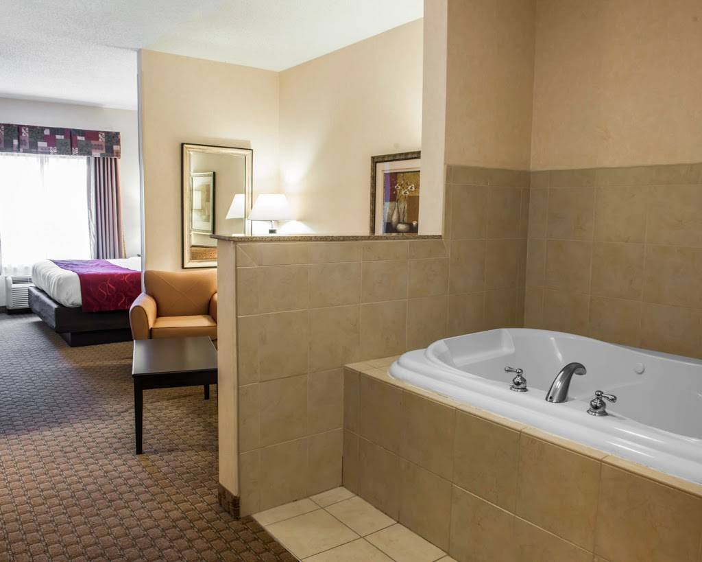 Comfort Suites Southport | 4125 Kildeer Dr, Indianapolis, IN 46237, USA | Phone: (317) 800-6346