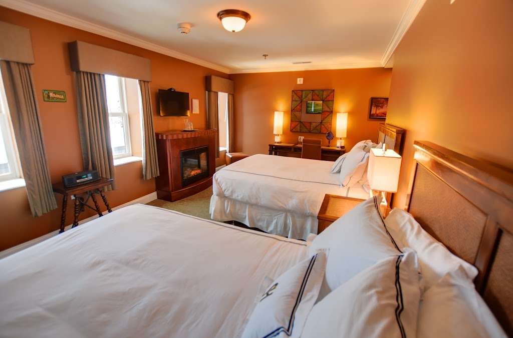 Sheridans Bed and Breakfast | 5133 S Lake Dr, Cudahy, WI 53110, USA | Phone: (414) 747-9810