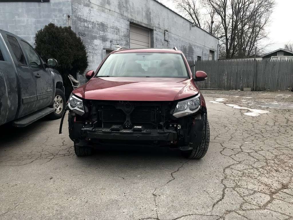 Johnny S Body Shop 6525 Oak Forest Ave Tinley Park Il 60477 Usa