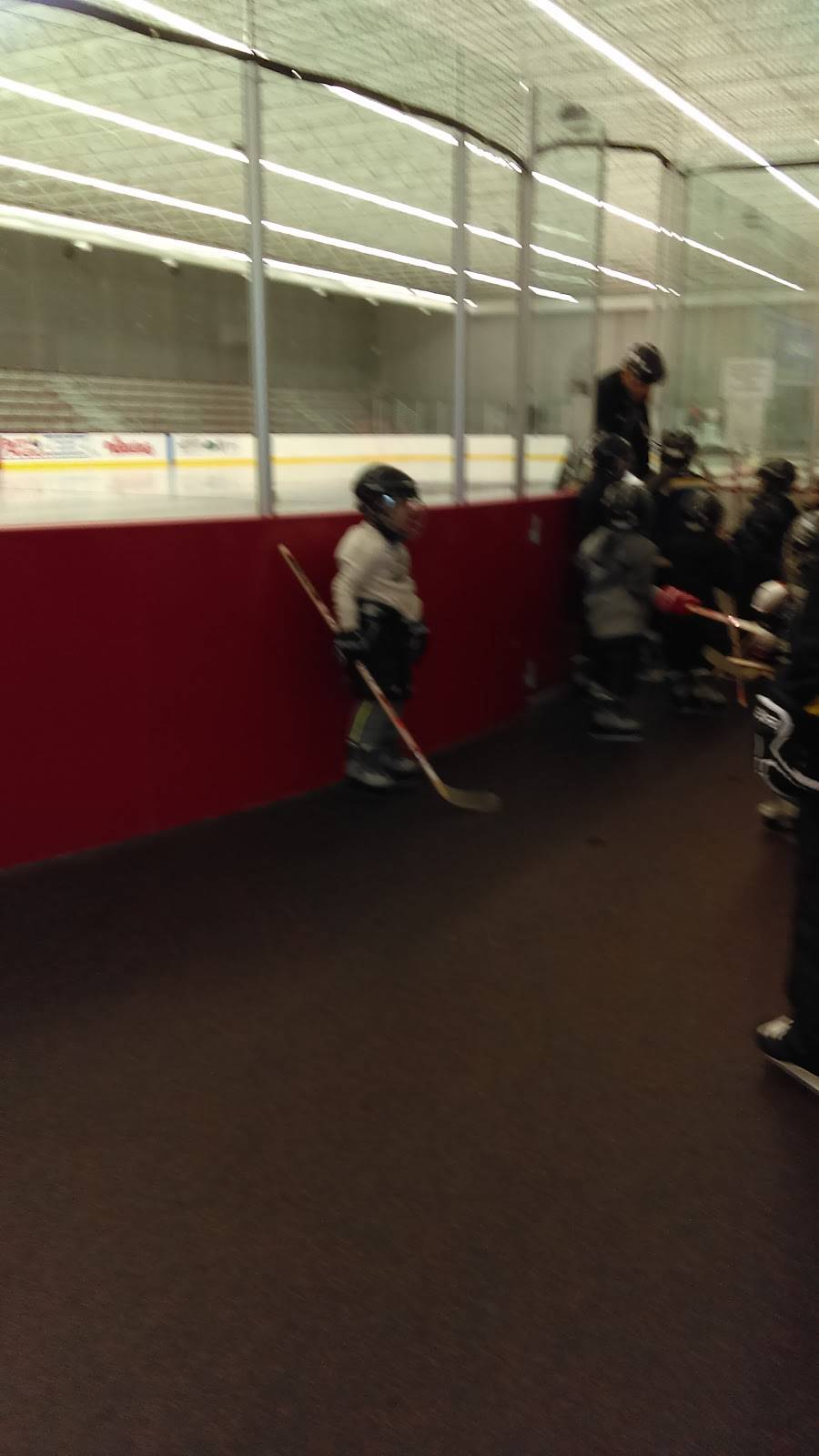 John Breslow Ice Hockey Center | 433 V St, Lincoln, NE 68508, USA | Phone: (402) 472-2758