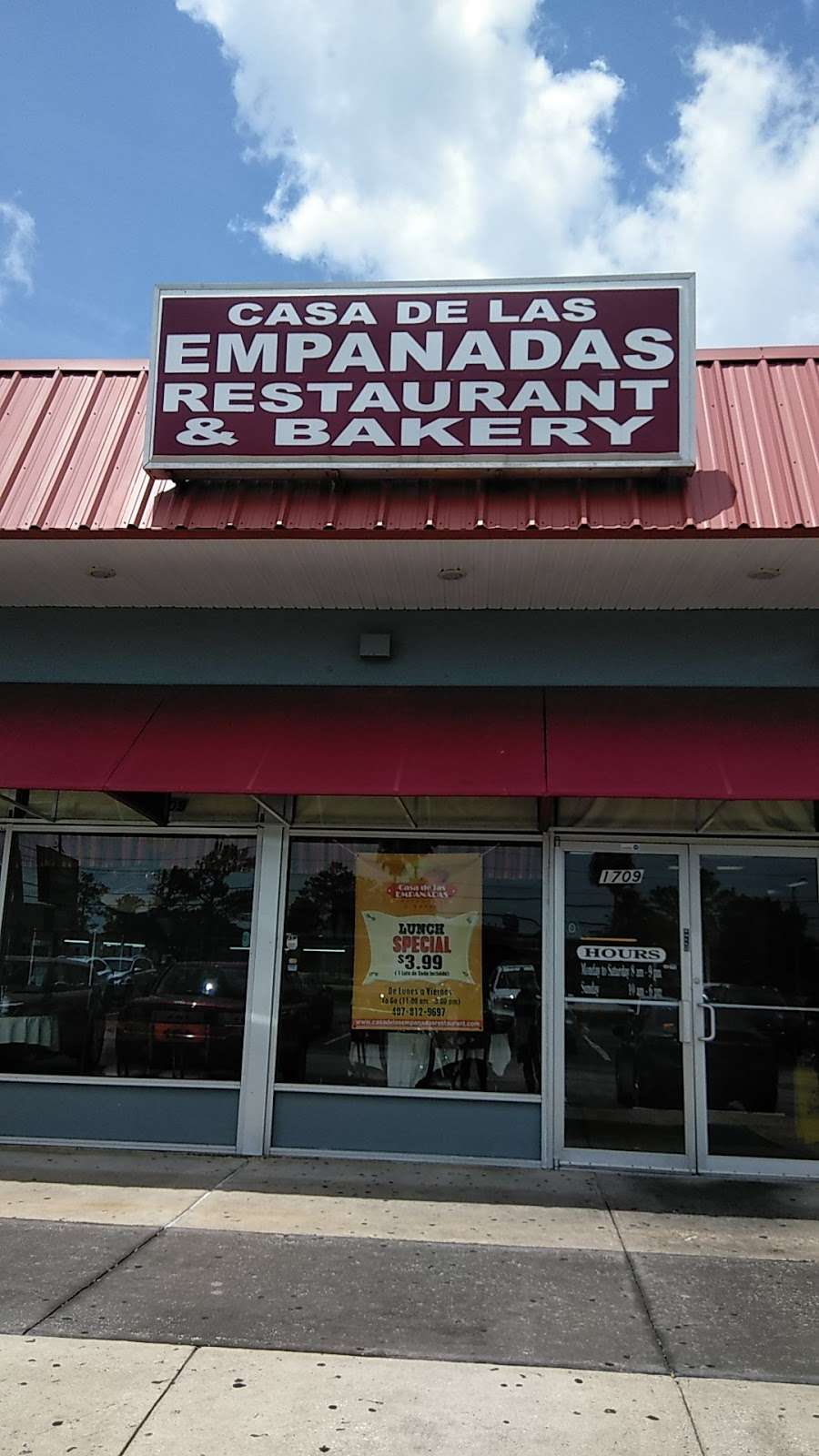 Casa De Las Empanadas Restaurant and Bakery | 1709 W Oak Ridge Rd, Orlando, FL 32809 | Phone: (407) 812-9697