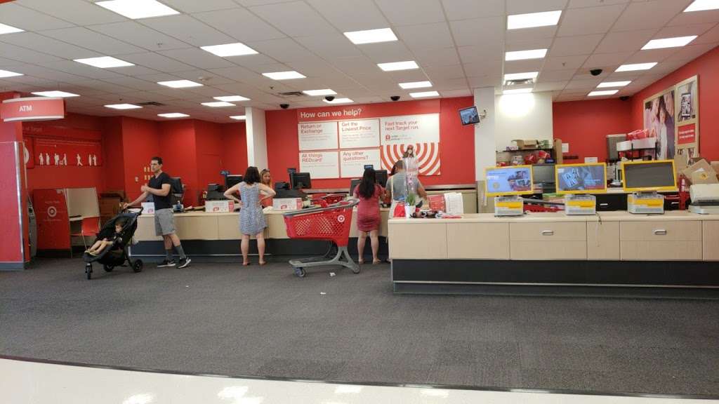 Target | 5065 Main St, Trumbull, CT 06611, USA | Phone: (203) 873-2013