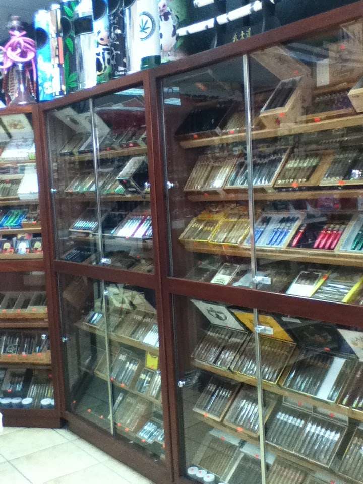 Smoke shop | 1657 McKee Rd #30, San Jose, CA 95116 | Phone: (408) 251-9077