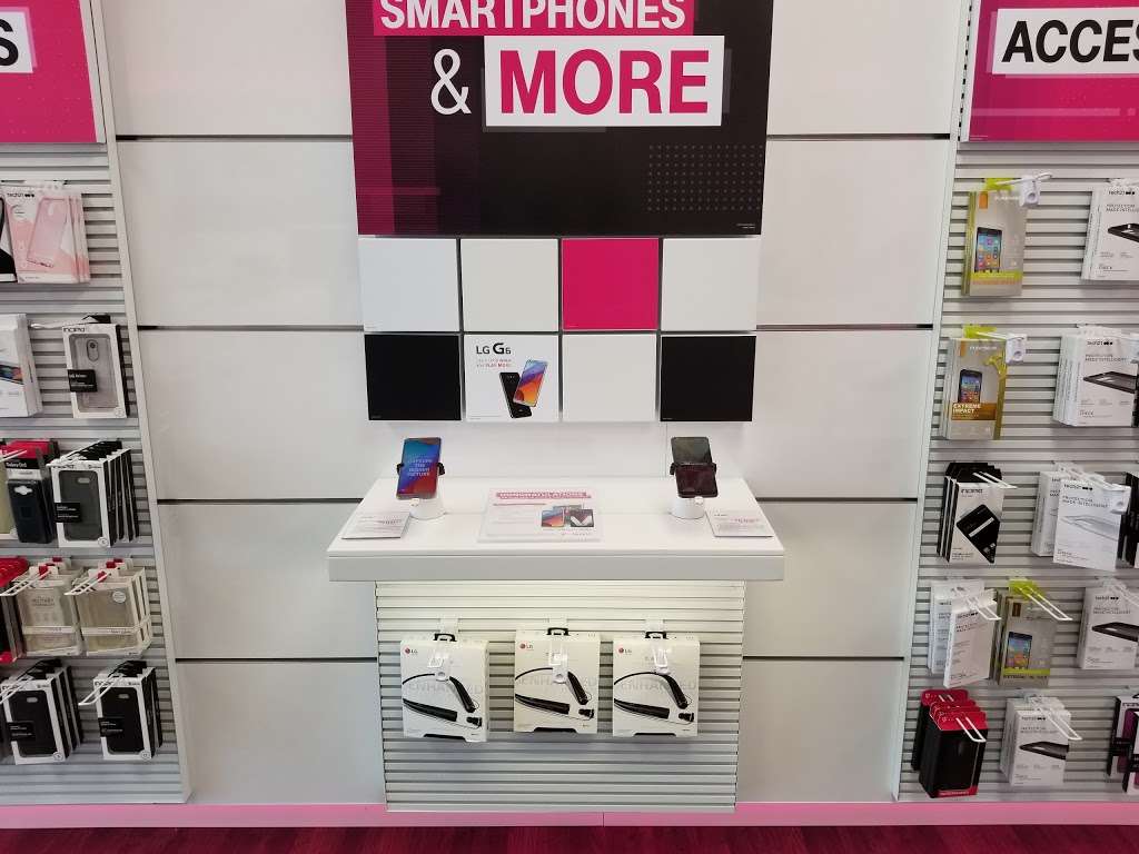 T-Mobile | 10033 Wicker Ave, St John, IN 46373 | Phone: (219) 627-3315