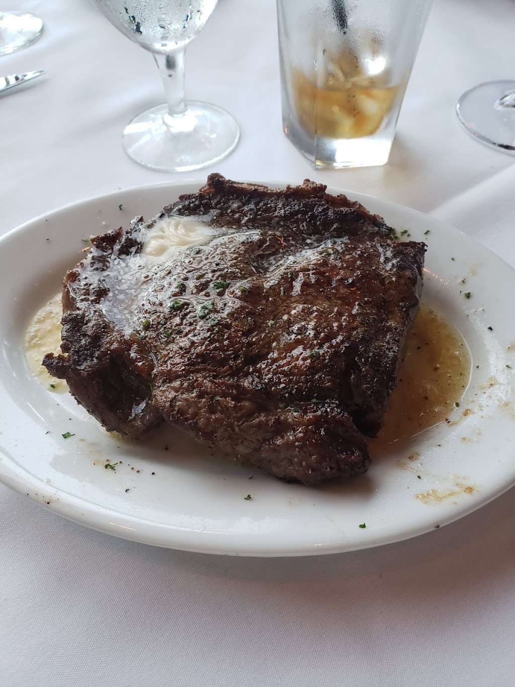 Ruths Chris Steak House | 1 Hilton Ct, Parsippany, NJ 07054, USA | Phone: (973) 889-1400