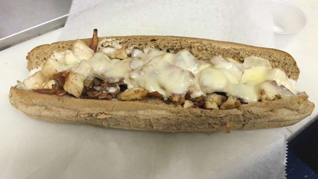 Mims Mighty Meaty Hoagies | 423 W Main St, Fayetteville, PA 17222, USA | Phone: (717) 352-3935