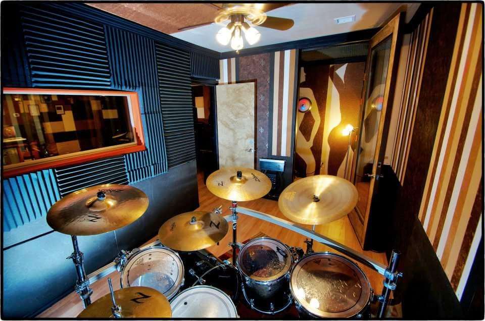 Minds Eye Digital Recording Studio | 8600 W Morten Ave, Glendale, AZ 85305, USA | Phone: (480) 703-4031