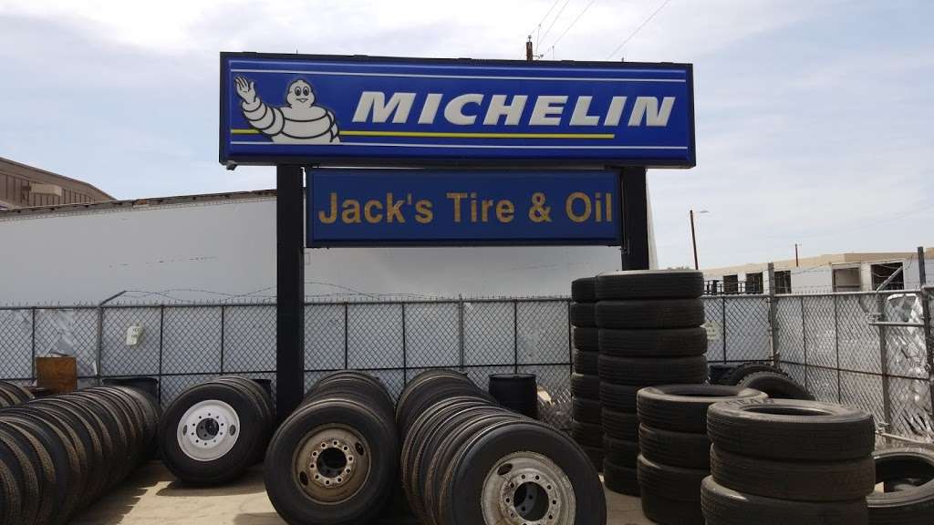 Jacks Tire & Oil | 5925 W Monroe St, Phoenix, AZ 85043, USA | Phone: (602) 278-2338