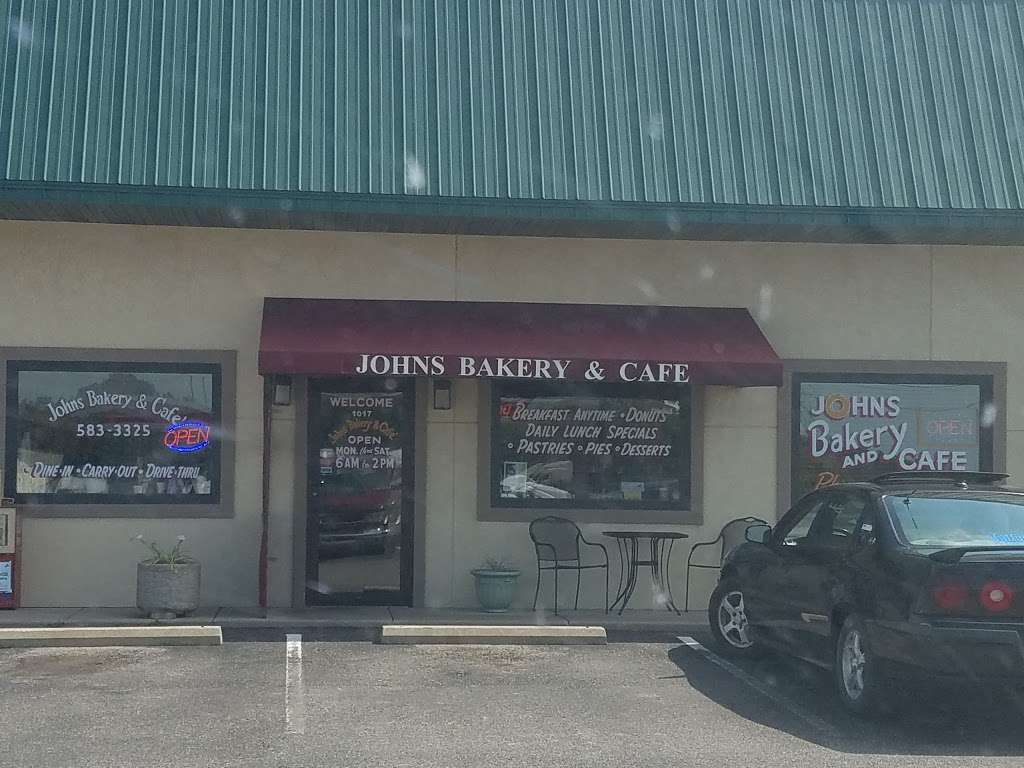 Johns Bakery & Cafe | 1017 N 6th St, Monticello, IN 47960, USA | Phone: (574) 583-3325