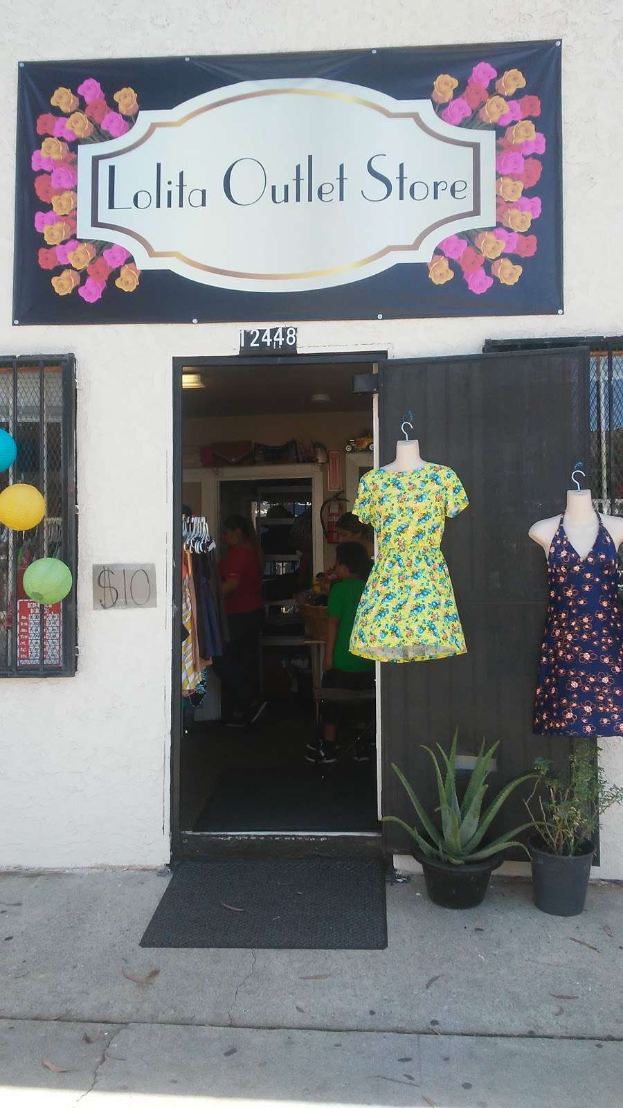 Lolitas Outlet Store | 12448 Atlantic Ave, Lynwood, CA 90262, USA