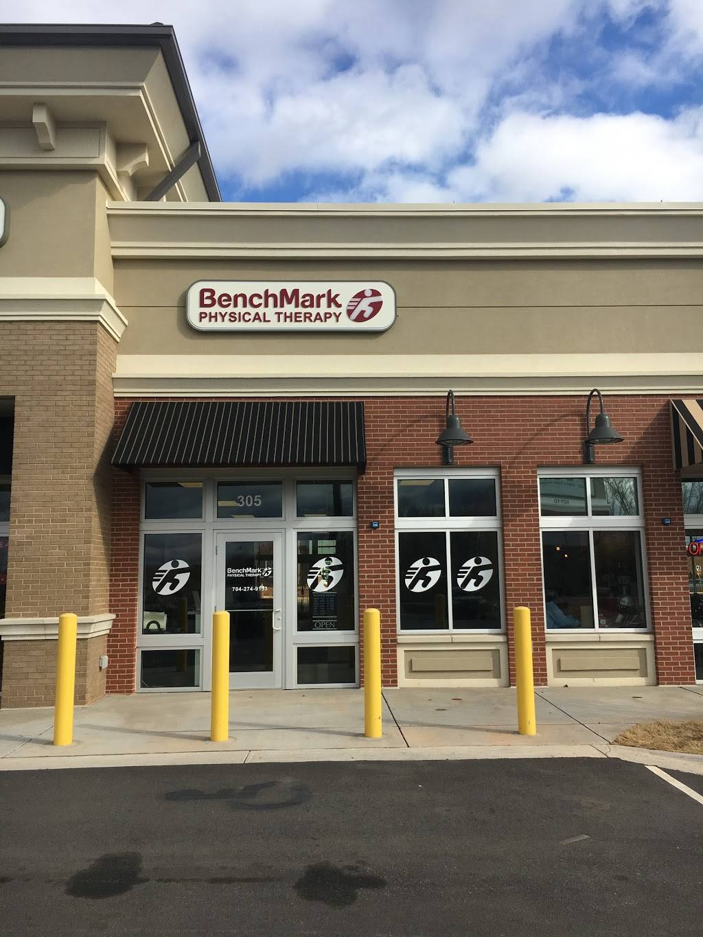 BenchMark Physical Therapy | 10012 Benfield Rd Ste 305, Charlotte, NC 28269, USA | Phone: (704) 274-9133