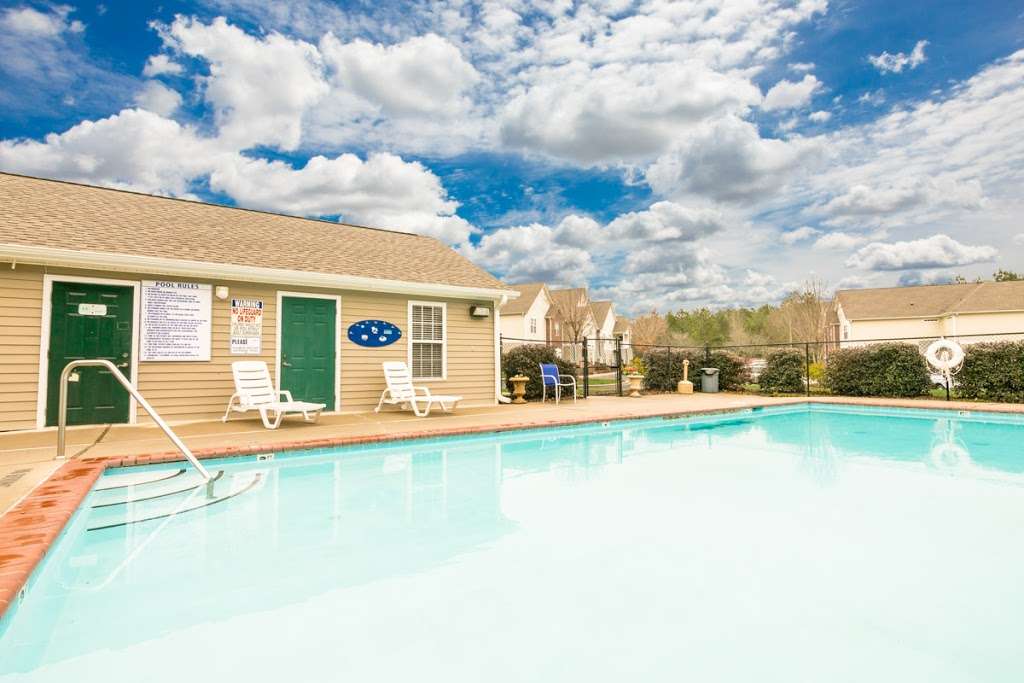 Woodland Creek Apartments | 400 Woodland Creek Dr, Salisbury, NC 28147, USA | Phone: (704) 743-4760